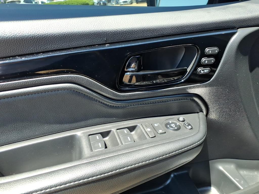 Thumbnail: 2025 Honda Odyssey - 18