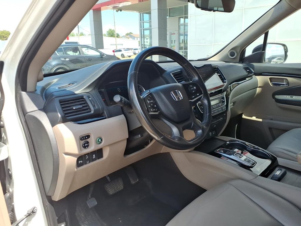 Thumbnail: 2019 Honda Pilot - 6