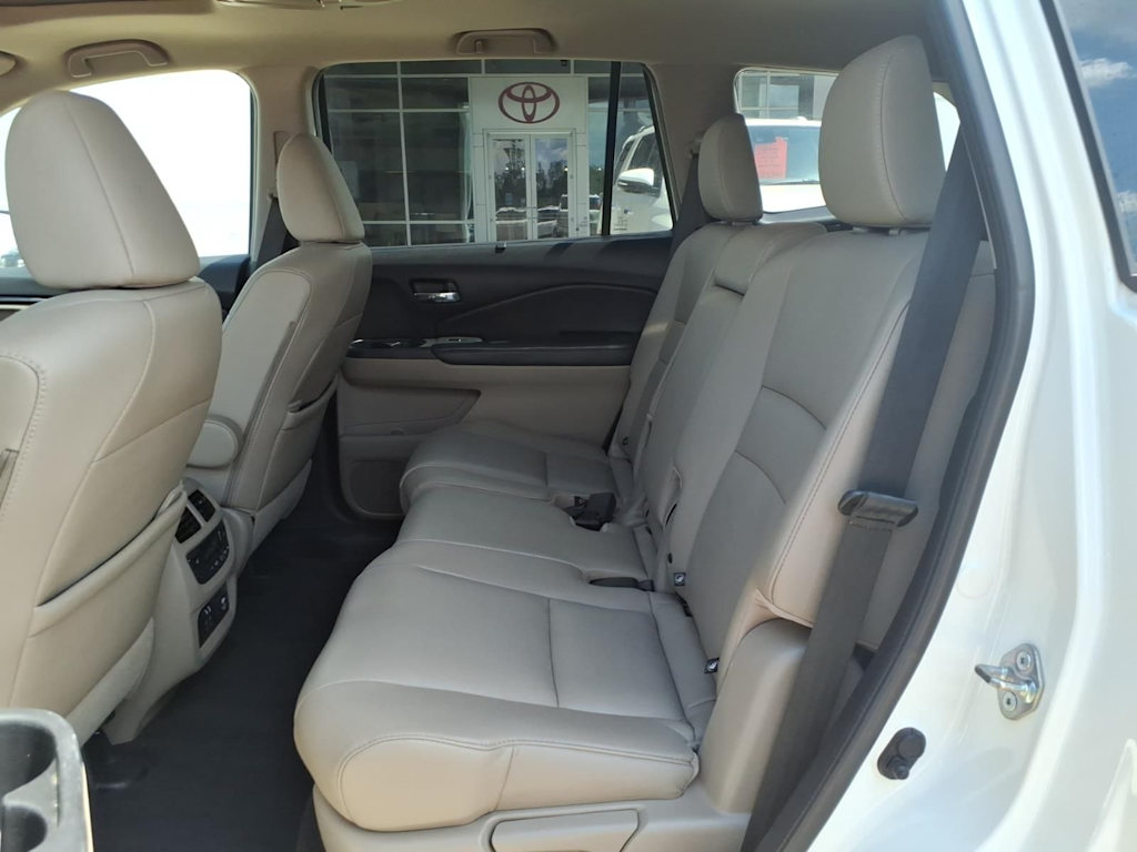 Thumbnail: 2019 Honda Pilot - 29