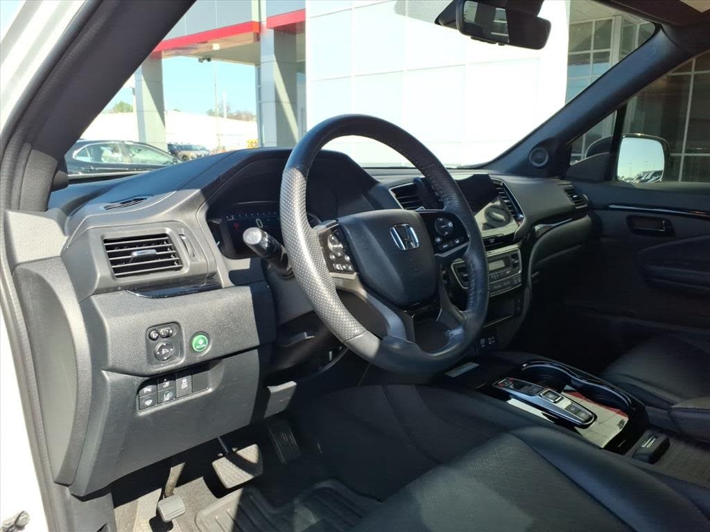 Thumbnail: 2023 Honda Passport - 6