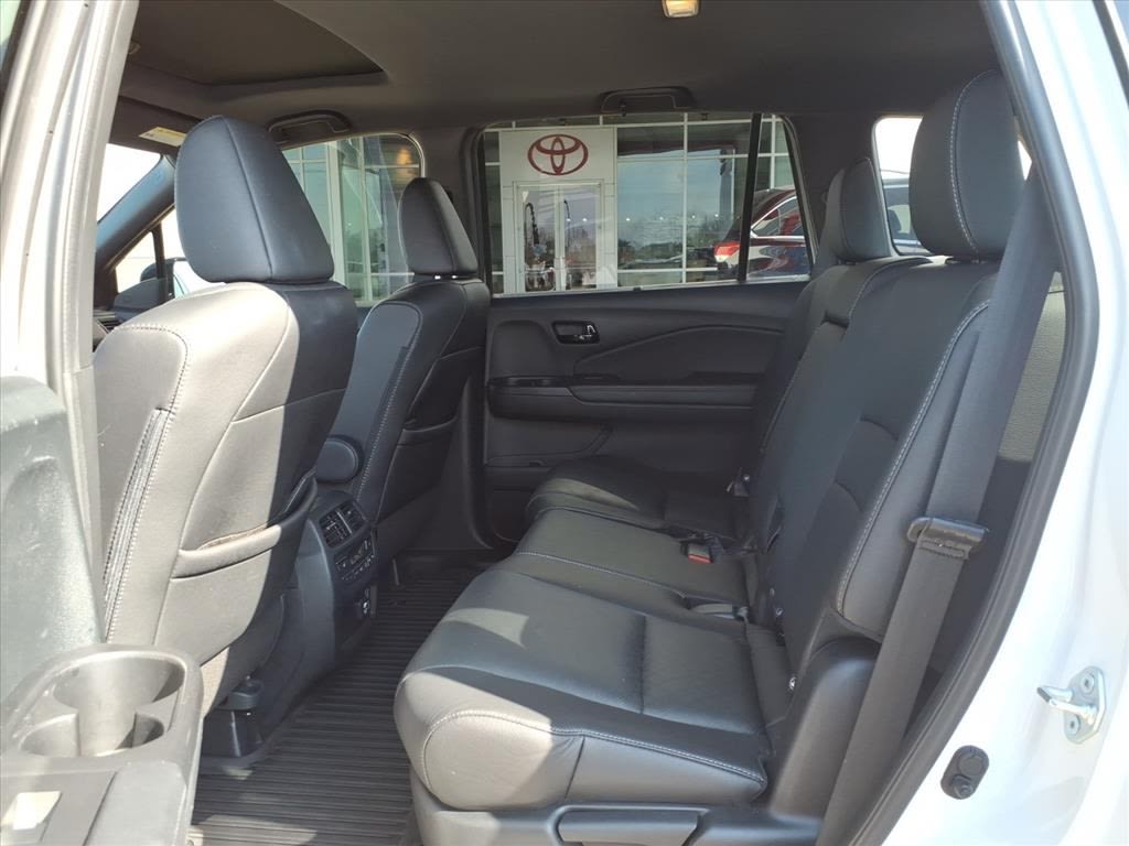 Thumbnail: 2023 Honda Passport - 9