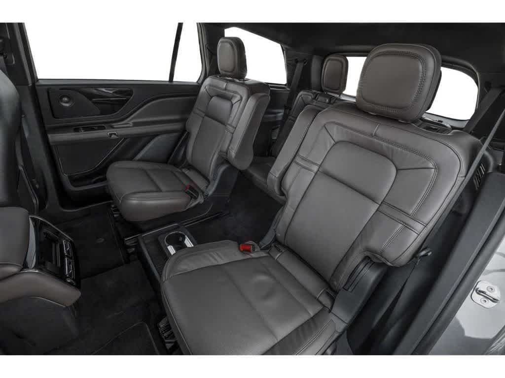 Thumbnail: 2026 Lincoln Aviator - 7