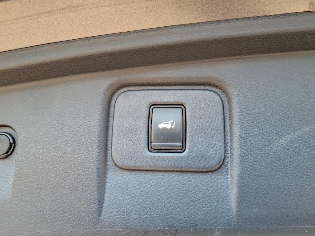 Thumbnail: 2018 Nissan Murano - 17