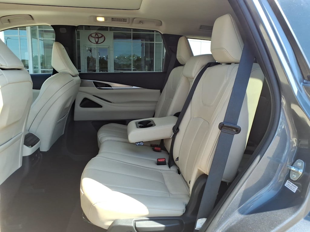 Thumbnail: 2023 INFINITI QX60 - 28