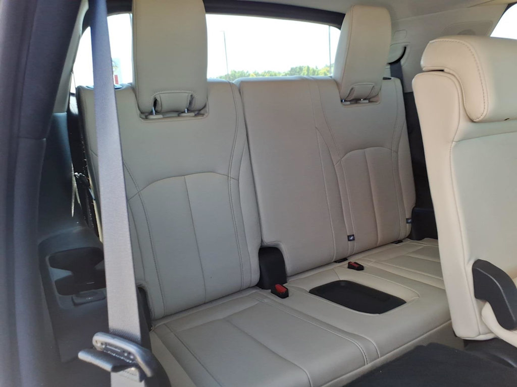 Thumbnail: 2023 INFINITI QX60 - 30