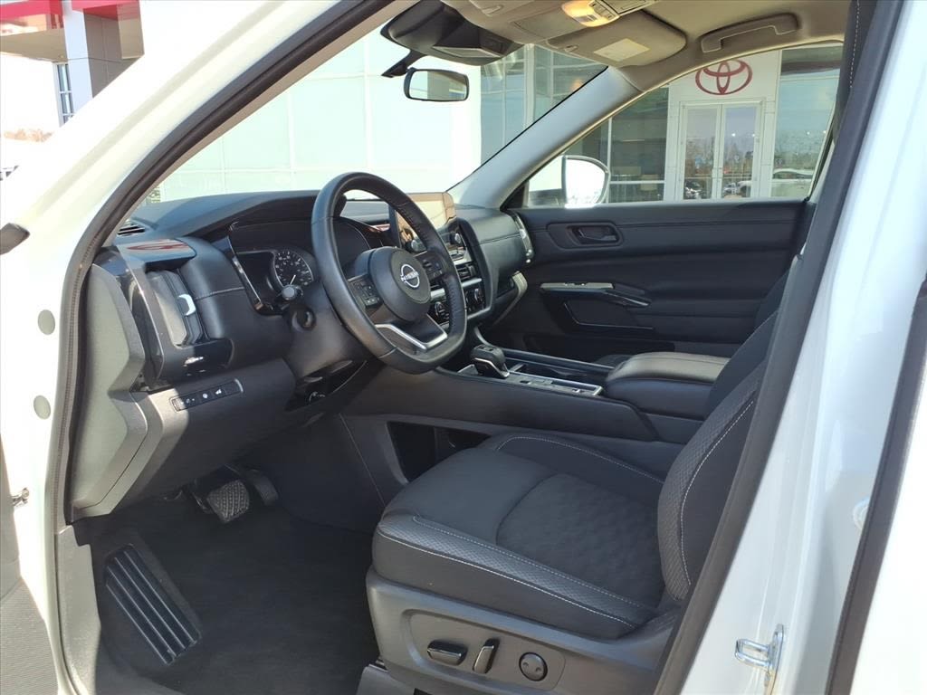 Thumbnail: 2025 Nissan Pathfinder - 27