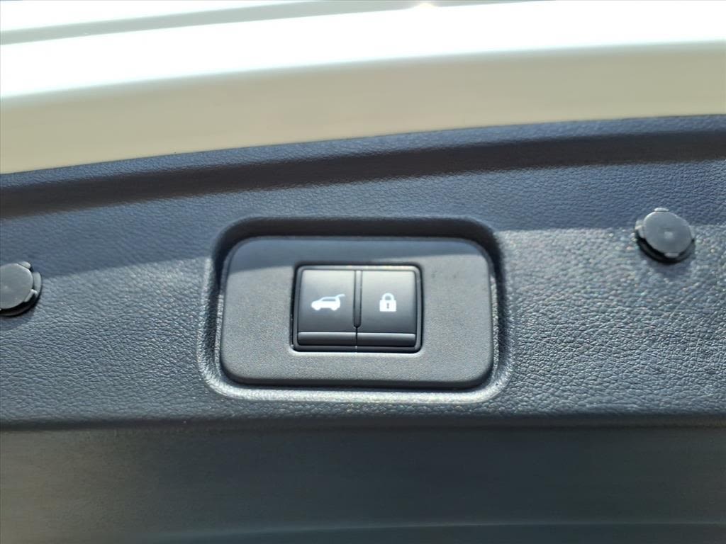 Thumbnail: 2025 Nissan Pathfinder - 17