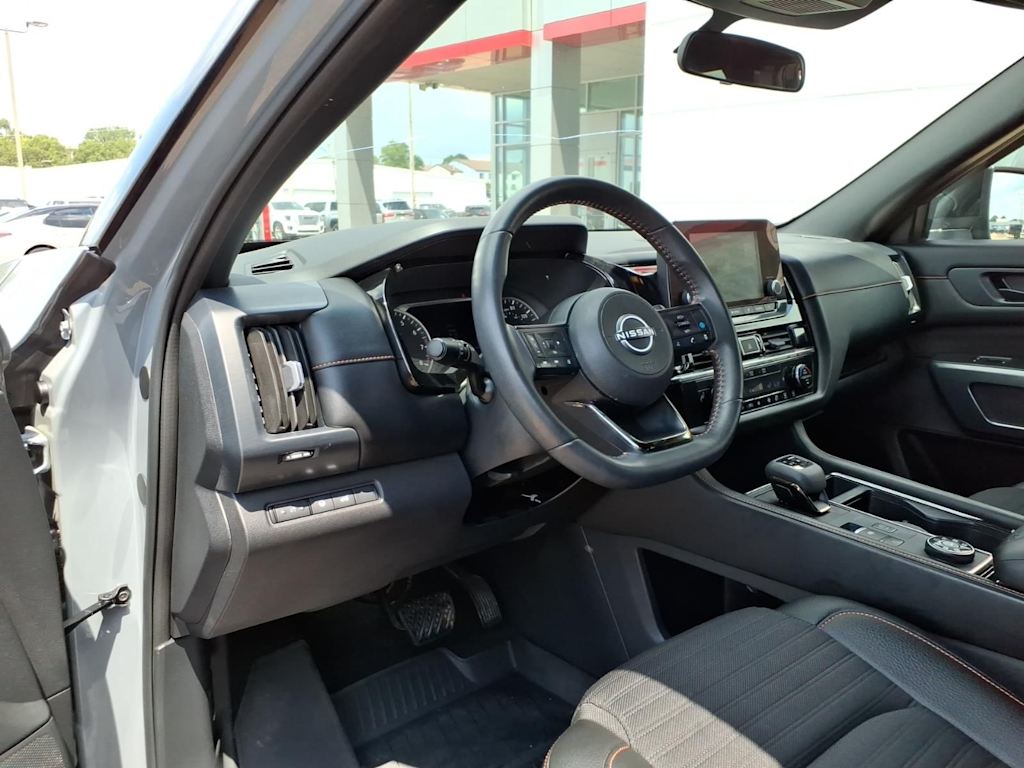 Thumbnail: 2025 Nissan Pathfinder - 6