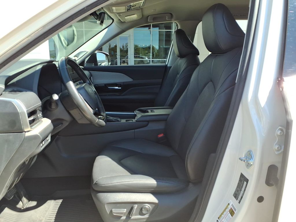 Thumbnail: 2024 Toyota Grand Highlander - 8