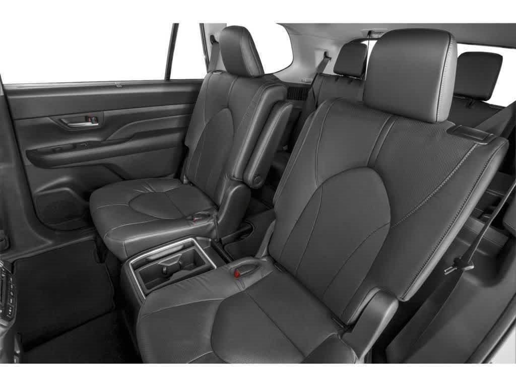 Thumbnail: 2026 Toyota Grand Highlander - 7