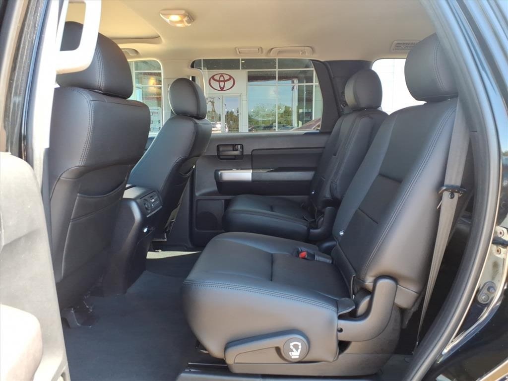 Thumbnail: 2022 Toyota Sequoia - 9