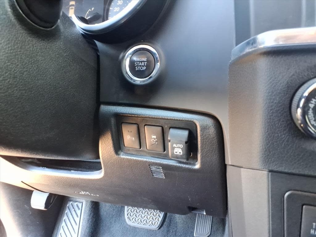 Thumbnail: 2022 Toyota Sequoia - 11