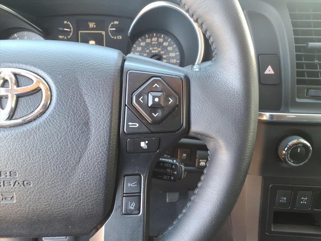 Thumbnail: 2022 Toyota Sequoia - 21