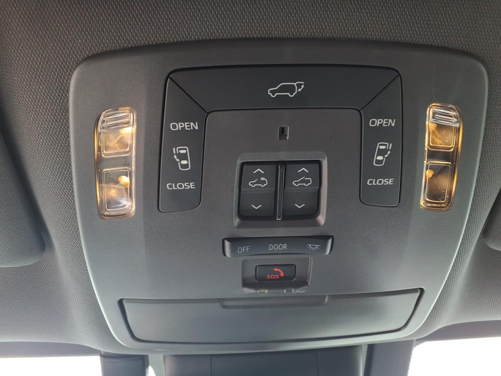 Thumbnail: 2024 Toyota Sienna - 28