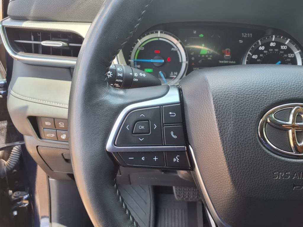 Thumbnail: 2020 Toyota Highlander - 21