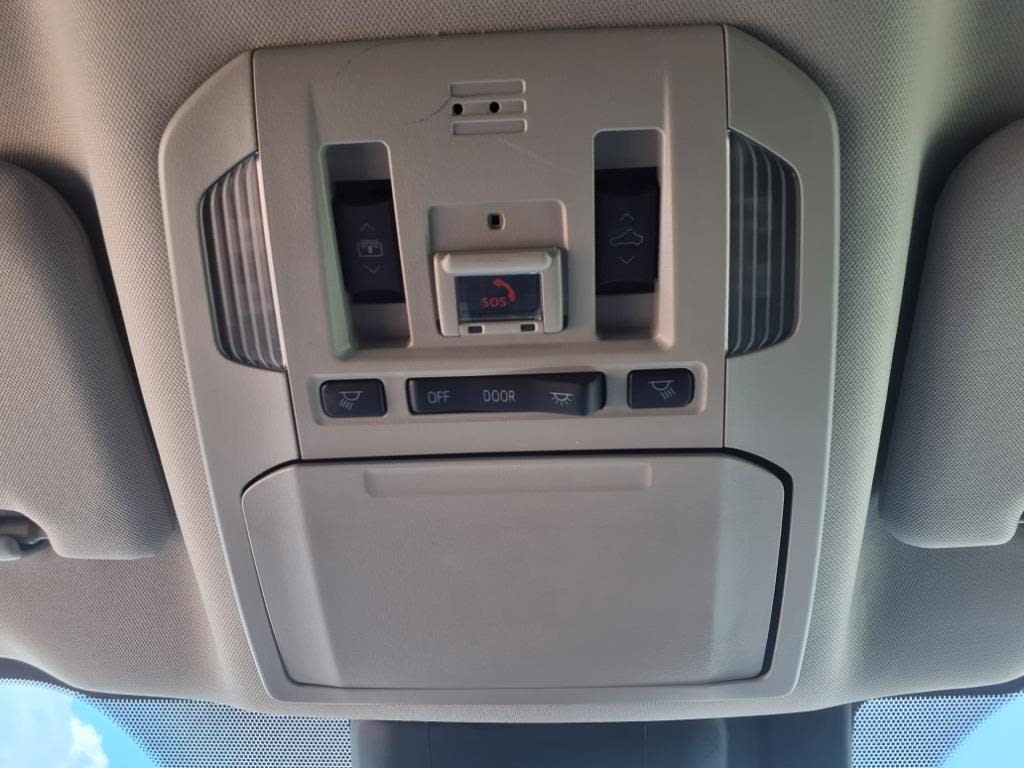 Thumbnail: 2020 Toyota Highlander - 26