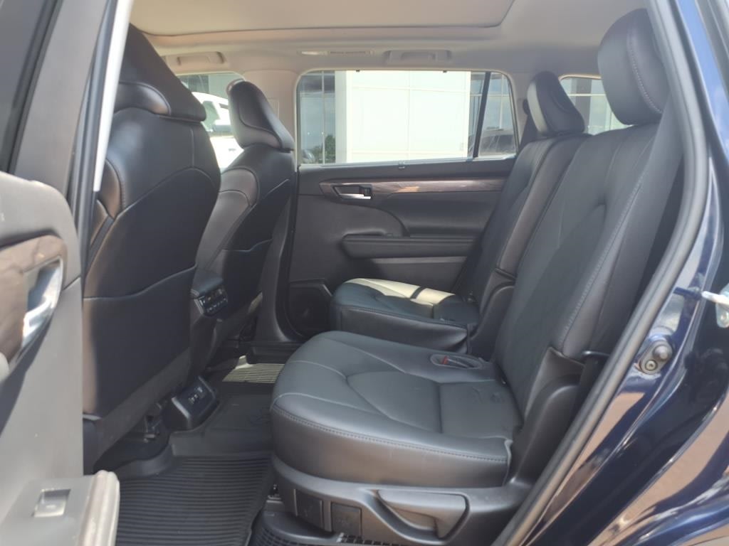 Thumbnail: 2020 Toyota Highlander - 9