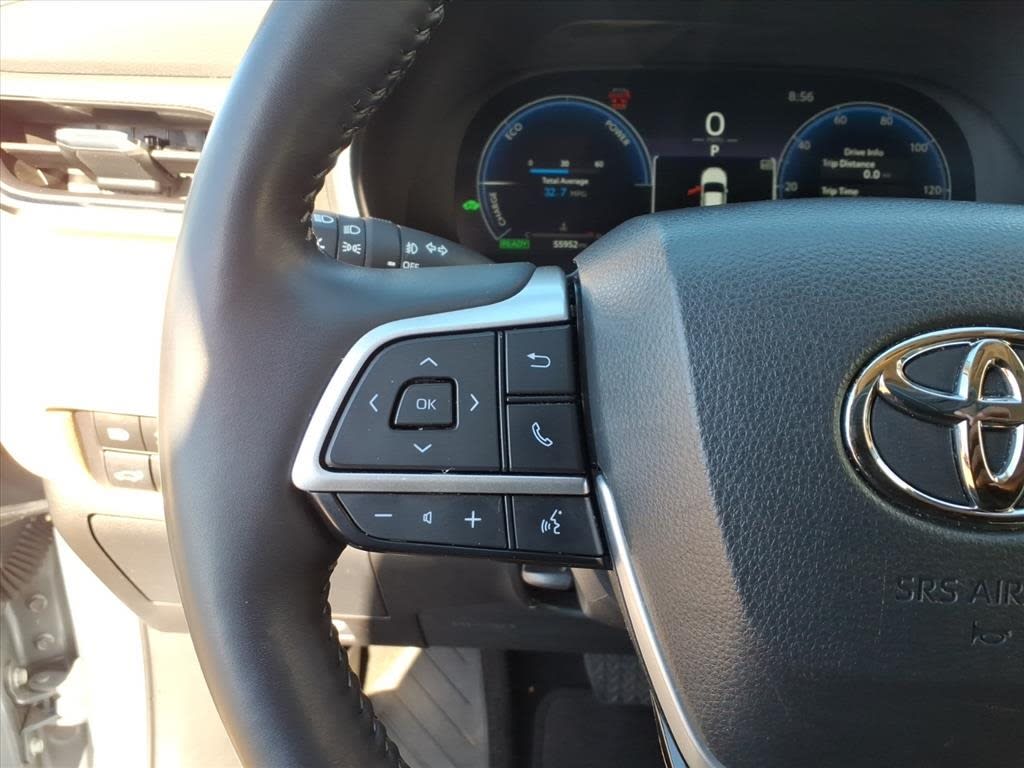 Thumbnail: 2023 Toyota Highlander - 21