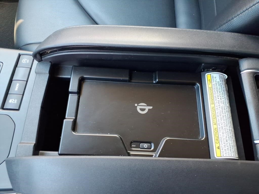 Thumbnail: 2021 Toyota Highlander - 26