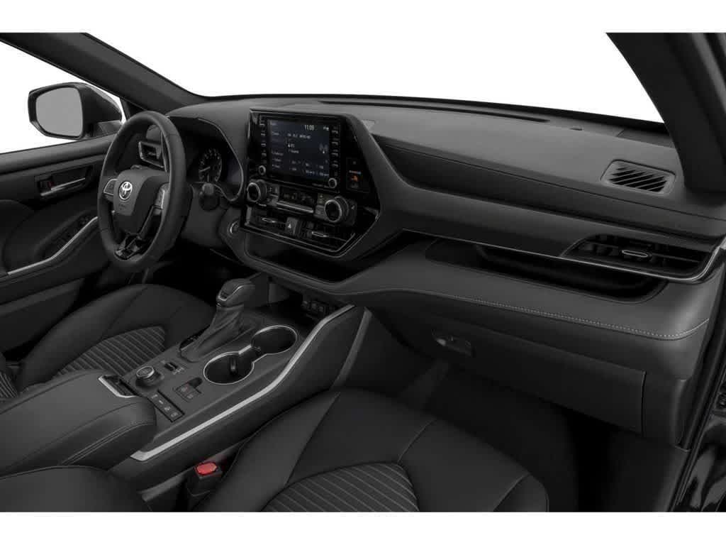 Thumbnail: 2022 Toyota Highlander - 8