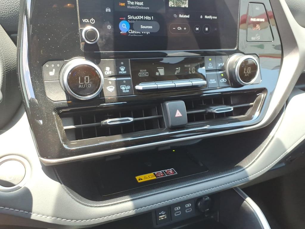 Thumbnail: 2026 Toyota Highlander - 24