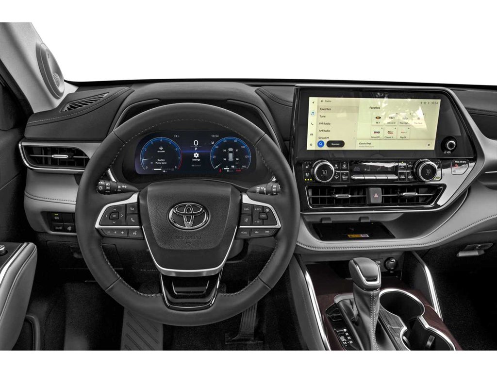 Thumbnail: 2023 Toyota Highlander - 2