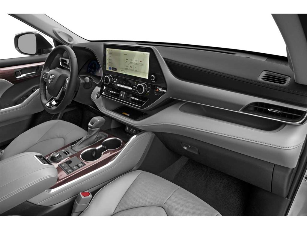 Thumbnail: 2023 Toyota Highlander - 9