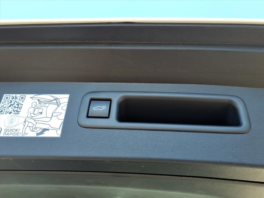 Thumbnail: 2024 Toyota Highlander - 17