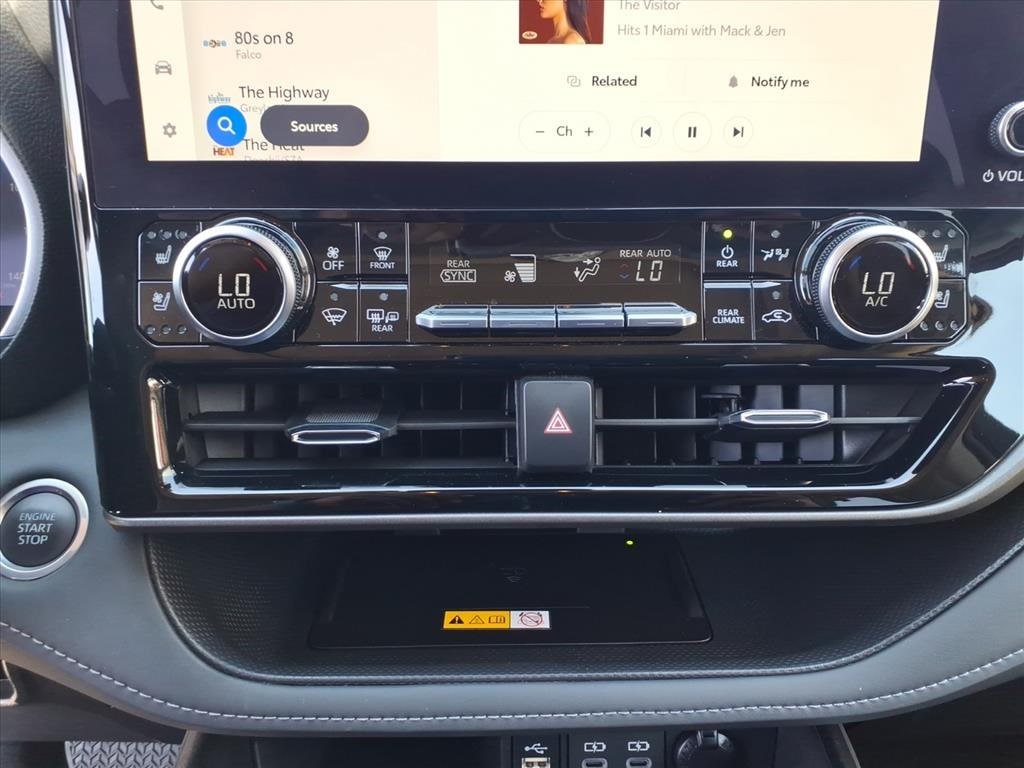 Thumbnail: 2024 Toyota Highlander - 23