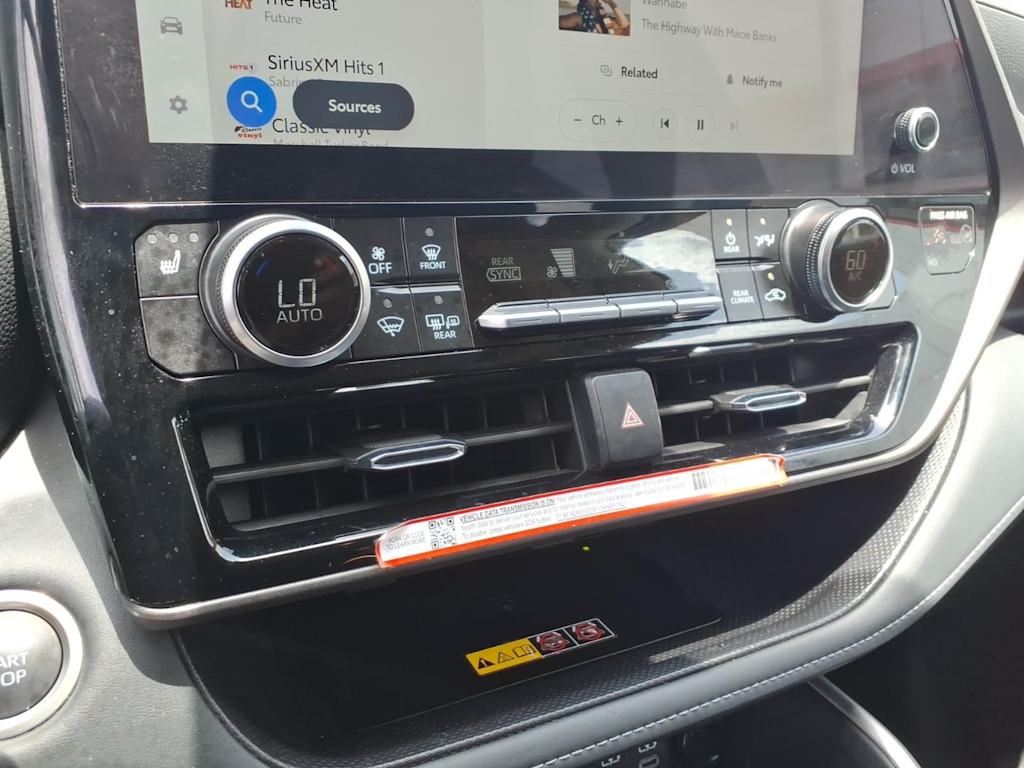 Thumbnail: 2026 Toyota Highlander - 23