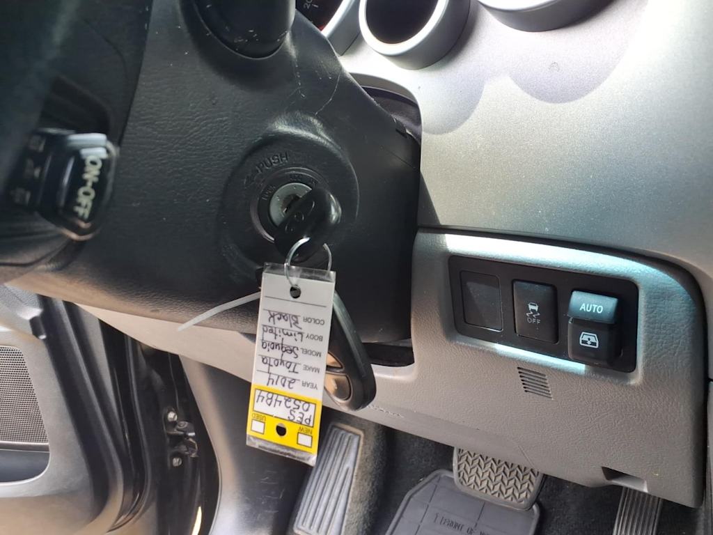 Thumbnail: 2014 Toyota Sequoia - 11