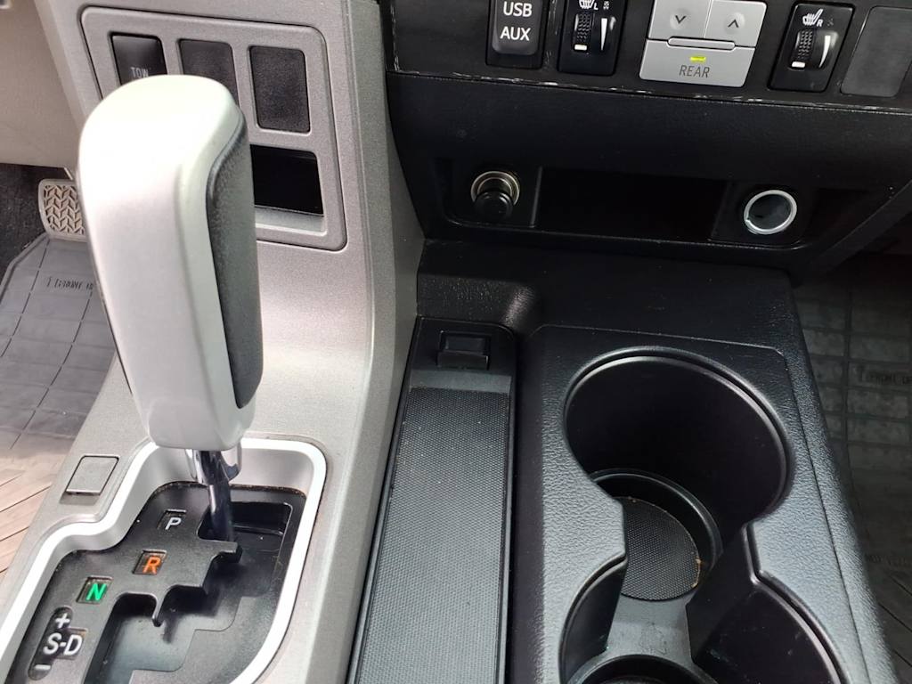 Thumbnail: 2014 Toyota Sequoia - 23
