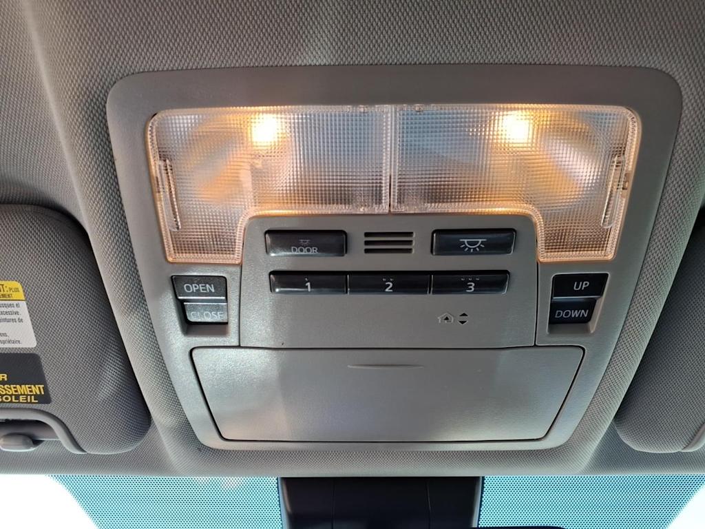 Thumbnail: 2019 Toyota Highlander - 26