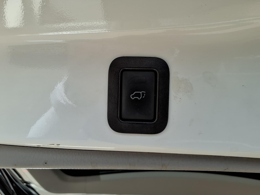Thumbnail: 2019 Toyota Highlander - 14