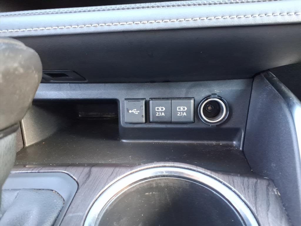 Thumbnail: 2020 Toyota Highlander - 24