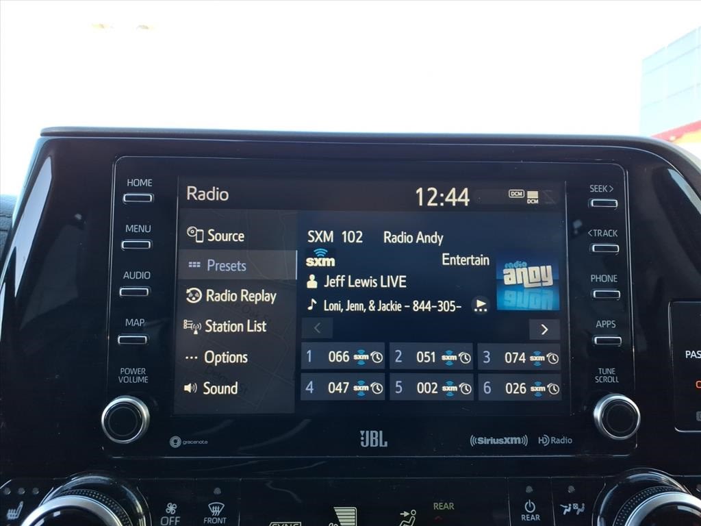 Thumbnail: 2020 Toyota Highlander - 10