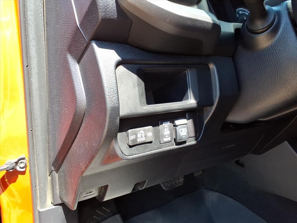 Thumbnail: 2017 Toyota Tacoma - 20