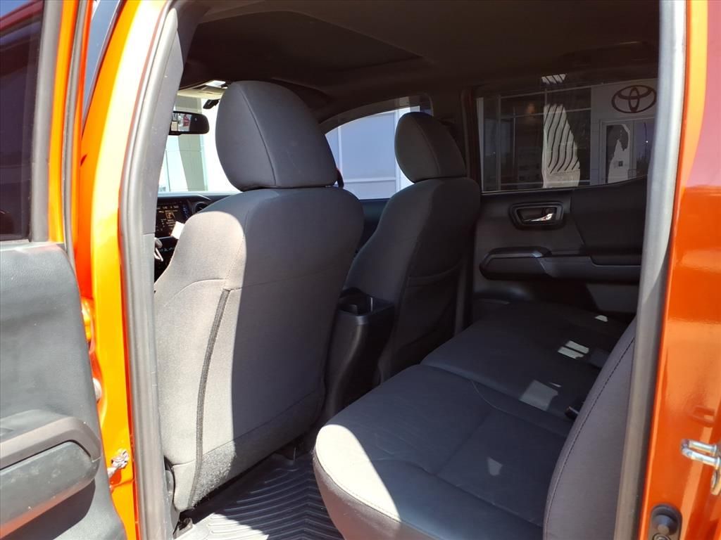 Thumbnail: 2017 Toyota Tacoma - 30