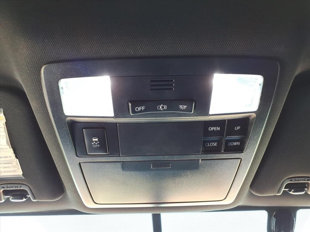 Thumbnail: 2017 Toyota Tacoma - 26