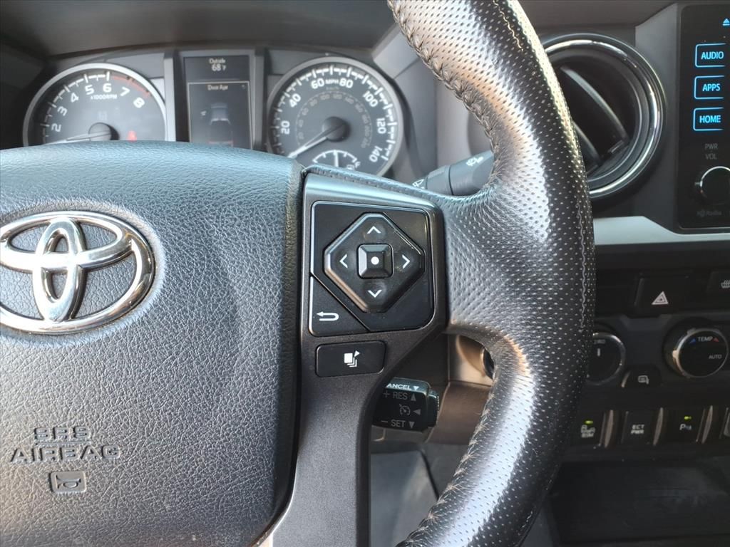 Thumbnail: 2017 Toyota Tacoma - 22