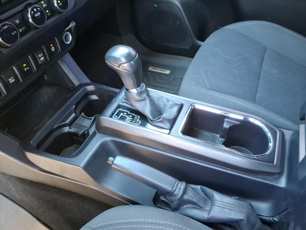 Thumbnail: 2017 Toyota Tacoma - 25