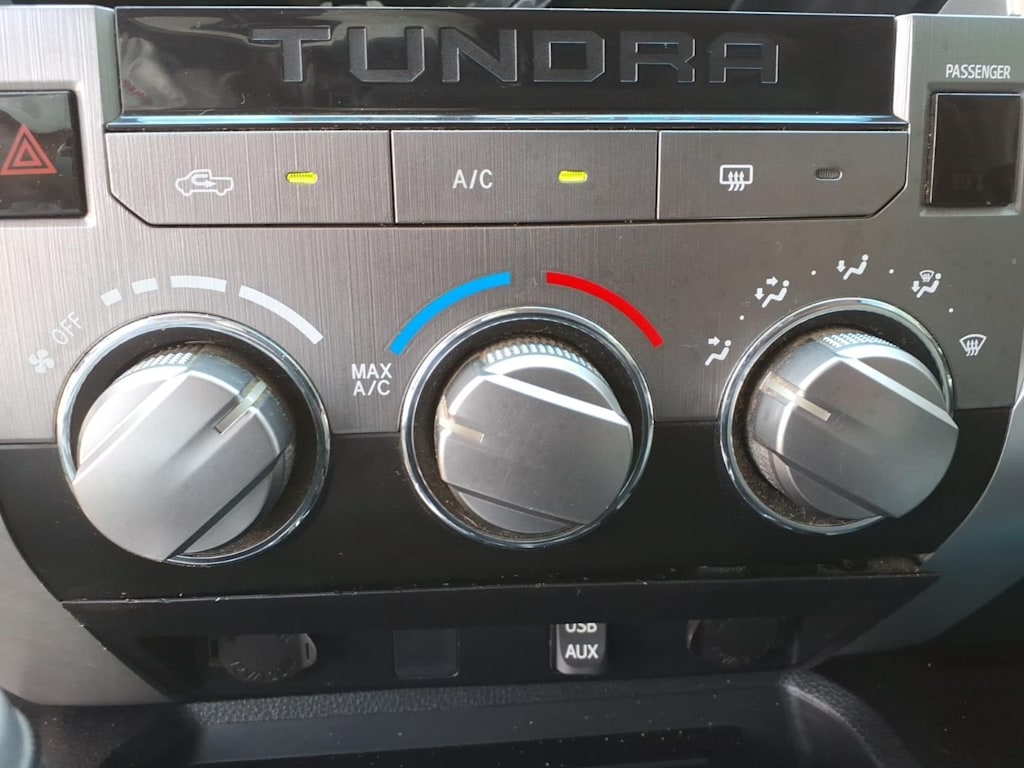Thumbnail: 2014 Toyota Tundra - 21