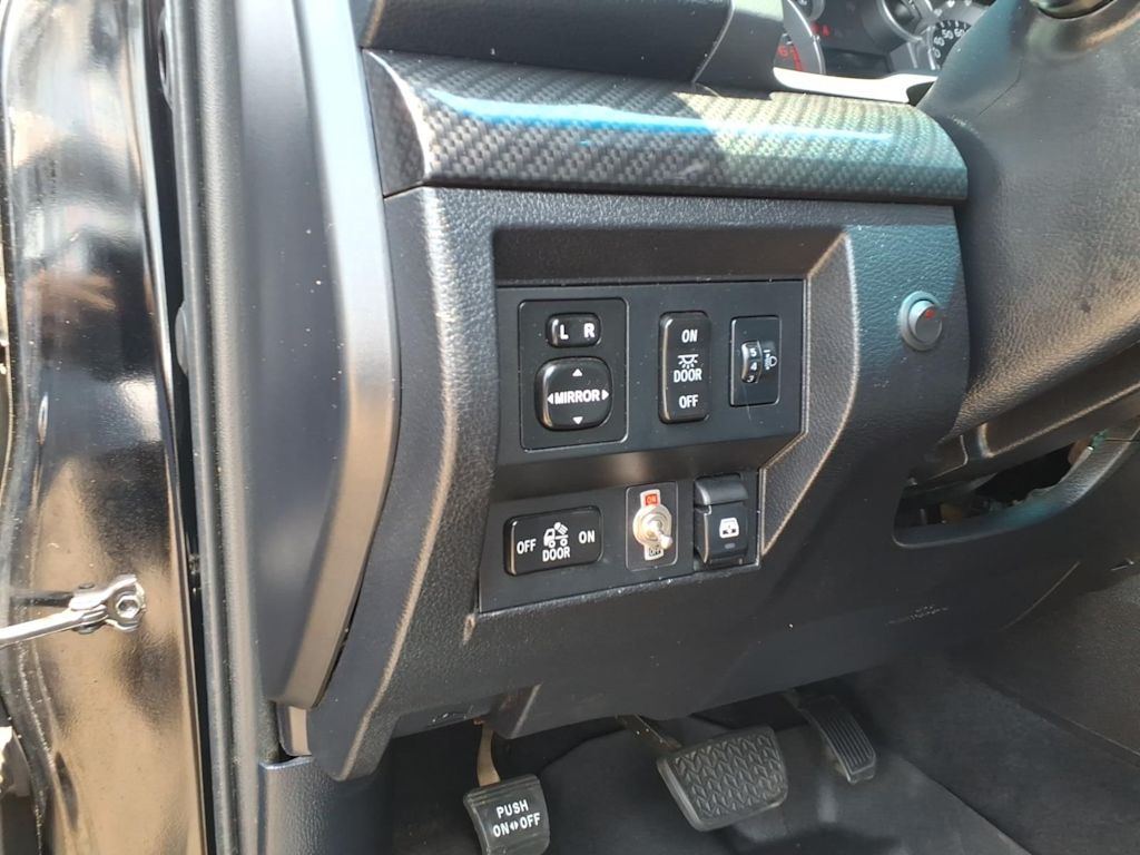 Thumbnail: 2014 Toyota Tundra - 18