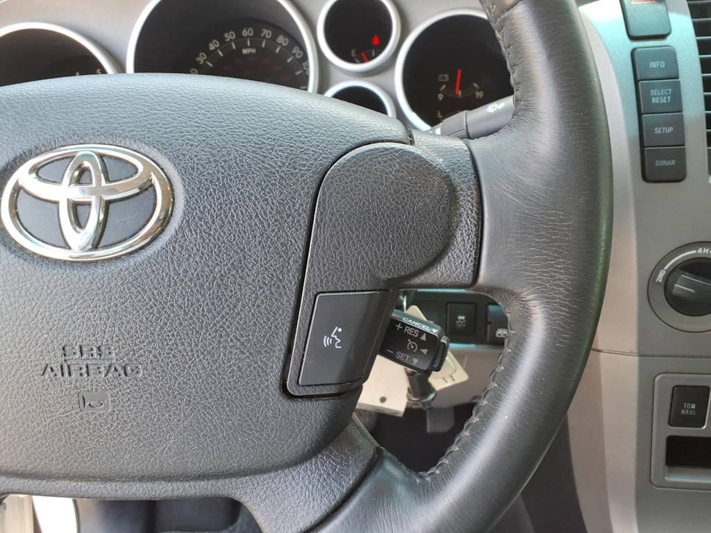 Thumbnail: 2013 Toyota Tundra - 21