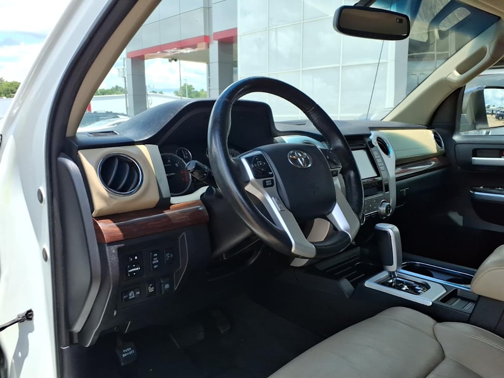 Thumbnail: 2016 Toyota Tundra - 6