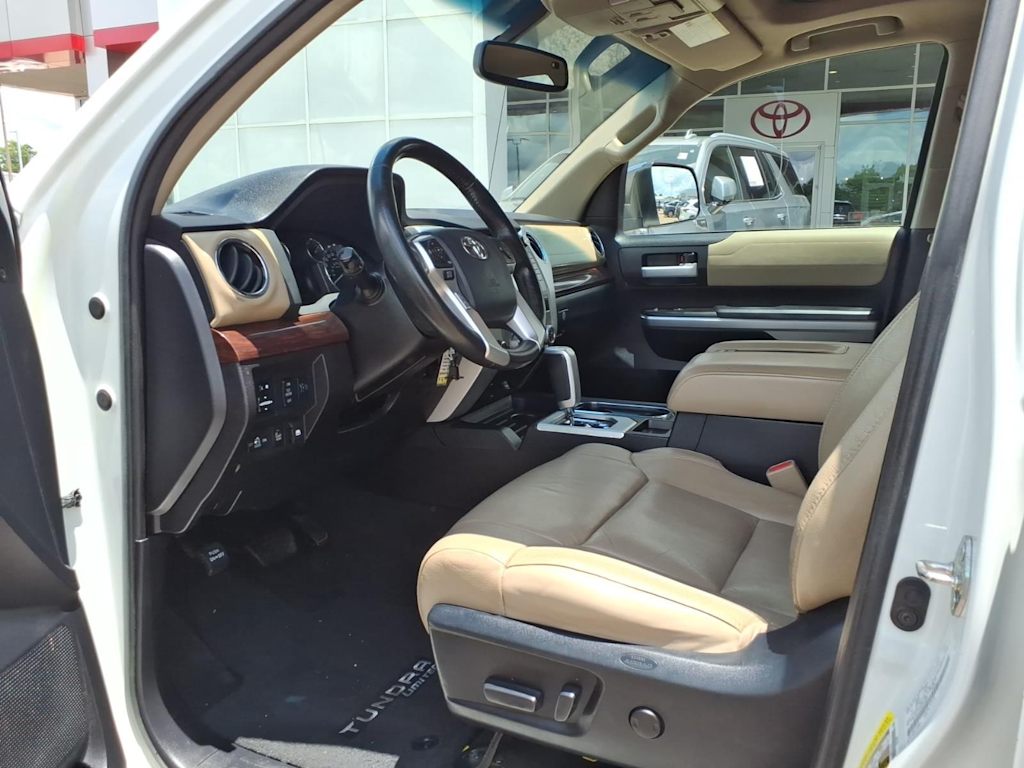 Thumbnail: 2016 Toyota Tundra - 27