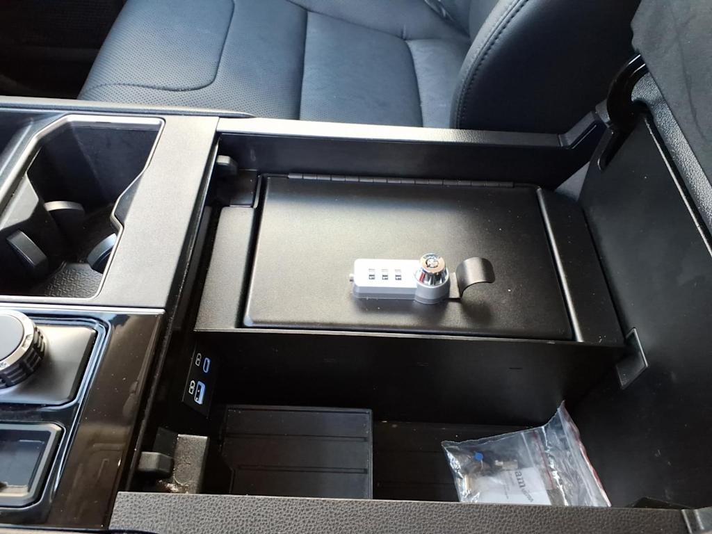 Thumbnail: 2024 Toyota Tundra - 27