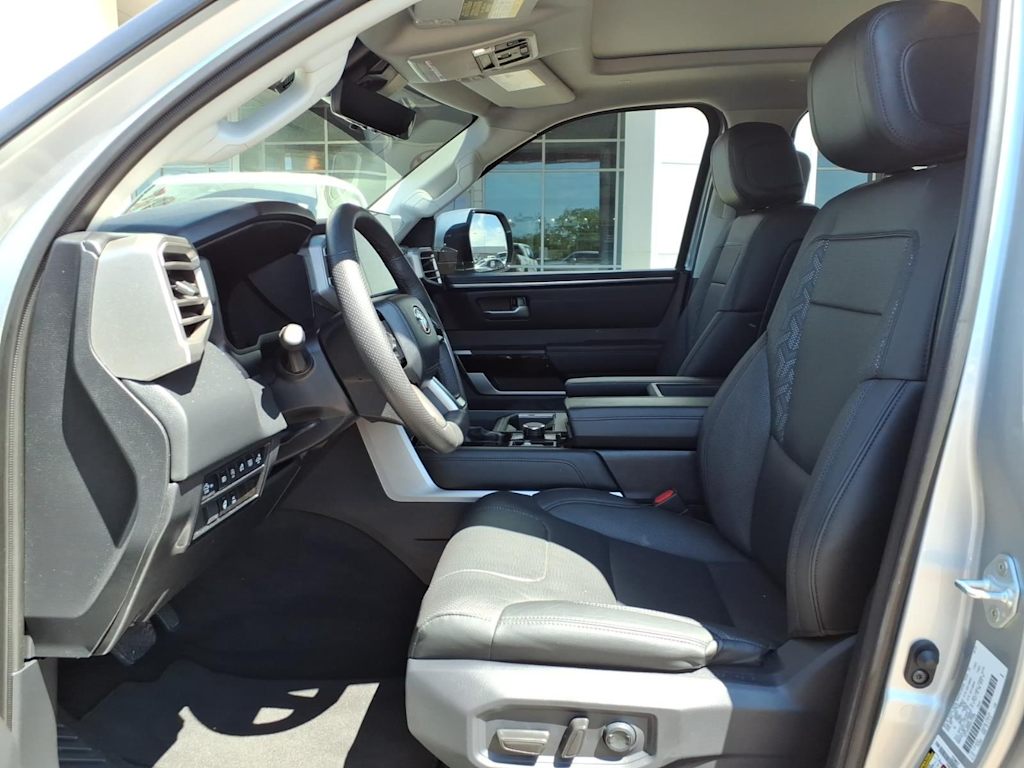 Thumbnail: 2024 Toyota Tundra - 9