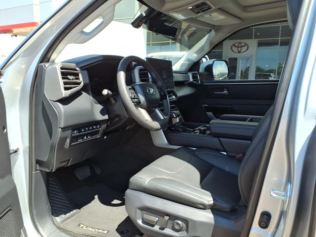 Thumbnail: 2024 Toyota Tundra - 12