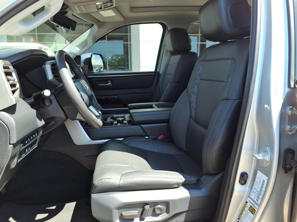 Thumbnail: 2024 Toyota Tundra - 10